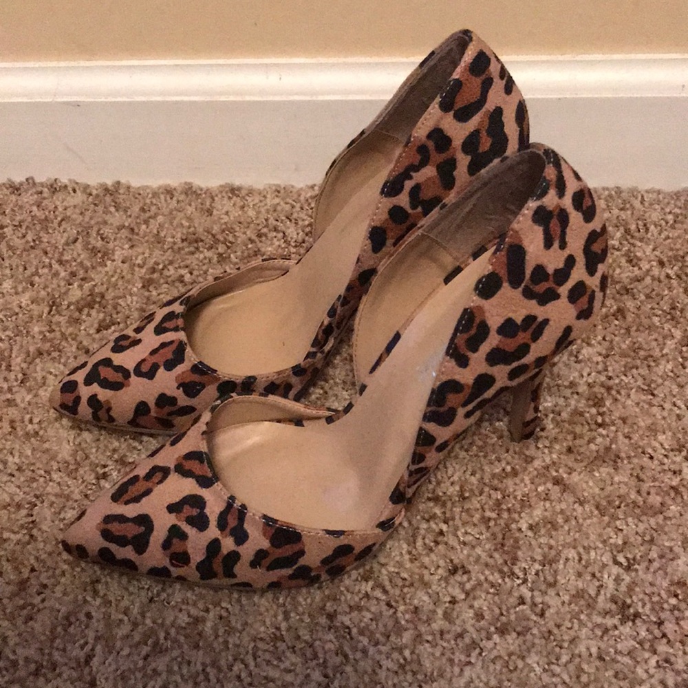 Leopard / Cheetah Heels - Size 7